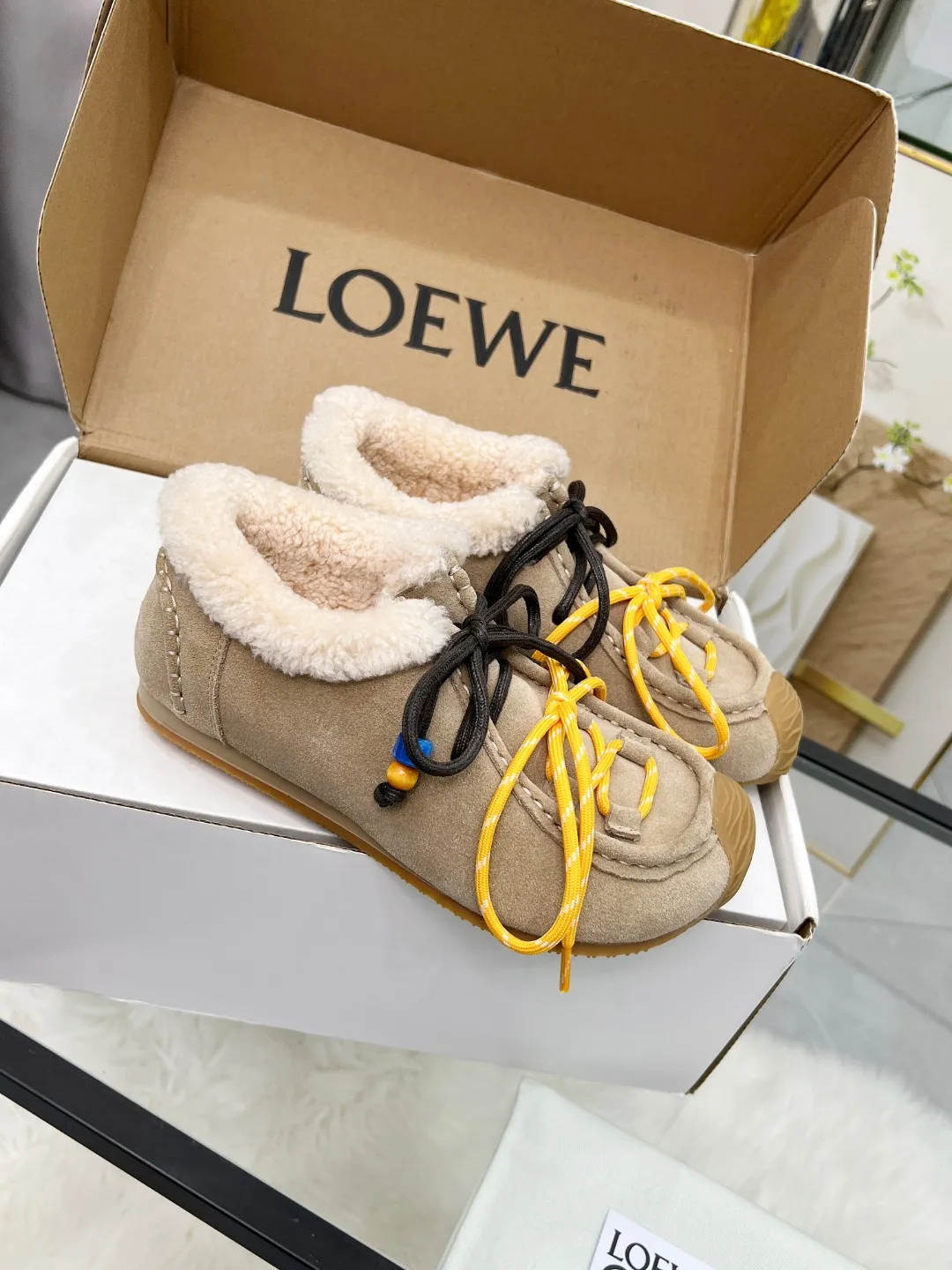 👟👟Ex-factory price 480👟👟 2025 autumn and winter Maoli new model, the same style as Wang Yibo! Kangaroo shoes, couple style Loewe Ballet Runner 2.0 sneakers, moral training shoes, new color matching retro series running shoes, standard size: 35–40